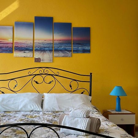 Casa Vacanze Da Roberta A Pochi Km Da Oristano Simaxis Екстер'єр фото