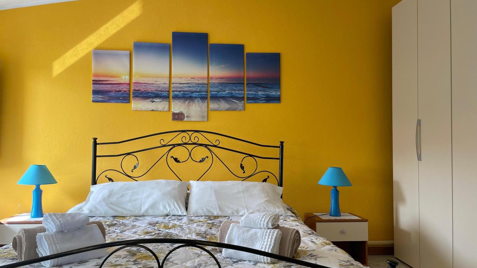 Casa Vacanze Da Roberta A Pochi Km Da Oristano Simaxis Екстер'єр фото