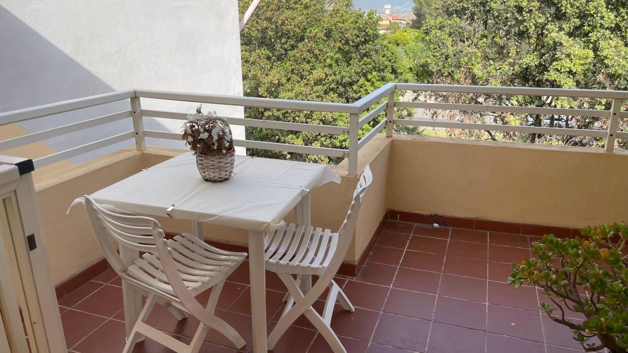 Casa Vacanze Da Roberta A Pochi Km Da Oristano Simaxis Екстер'єр фото